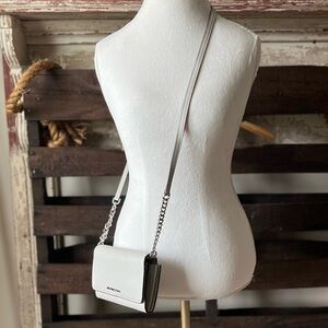 NEW! MICHAEL KORS Jet Set Travel Leather Phone Crossbody in Aluminum